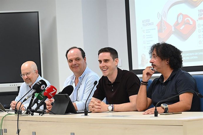 Jacime Espinar en rueda de prensa.