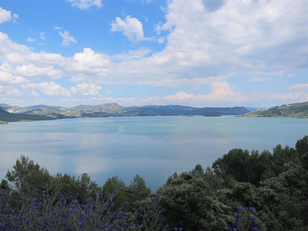 Archivo - Pantano de Iznajar, imagen de archivo.
