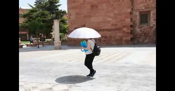 Andalucía registra "tres casos confirmados por golpes de calor" en Almería, Cádiz y Córdoba y llama a la prevención