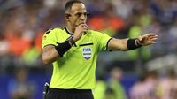 El estadounidense Ismail Elfath, árbitro para el Uruguay-España del Mundial