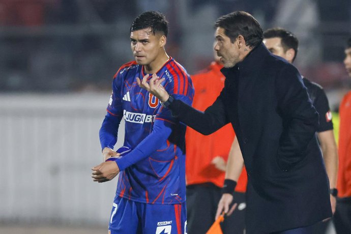 Futbol, Universidad de Chile vs O’Higgins. Fecha 13, Liga de Primera 2026. El entrenador de Universidad de Chile Fernando Gago es fotografiado durante el partido de la Liga de primera contra O’Higgins disputado en el estadio Nacional de Santiago,