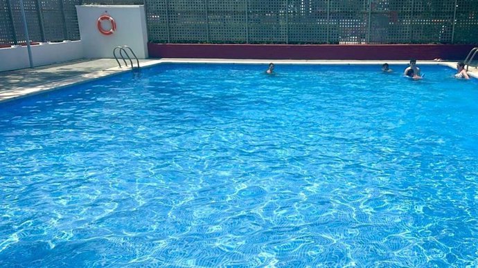 Archivo - Imagen de la piscina de la pedanía de El Palmar, en la ciudad de València