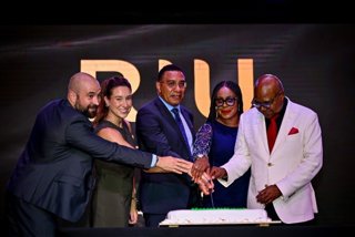 RIU celebra su 25 aniversario en Jamaica con una gala institucional y el reconocimiento a su personal