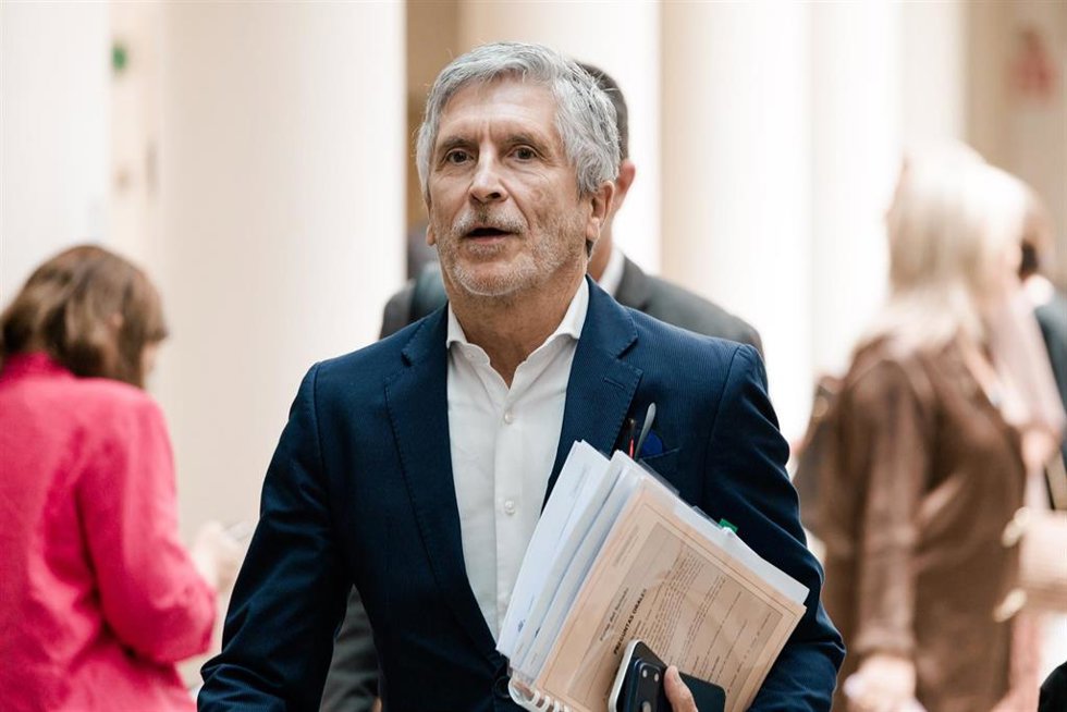 El ministro del Interior, Fernando Grande-Marlaska, a su llegada a una sesión de control al Gobierno, en el Senado