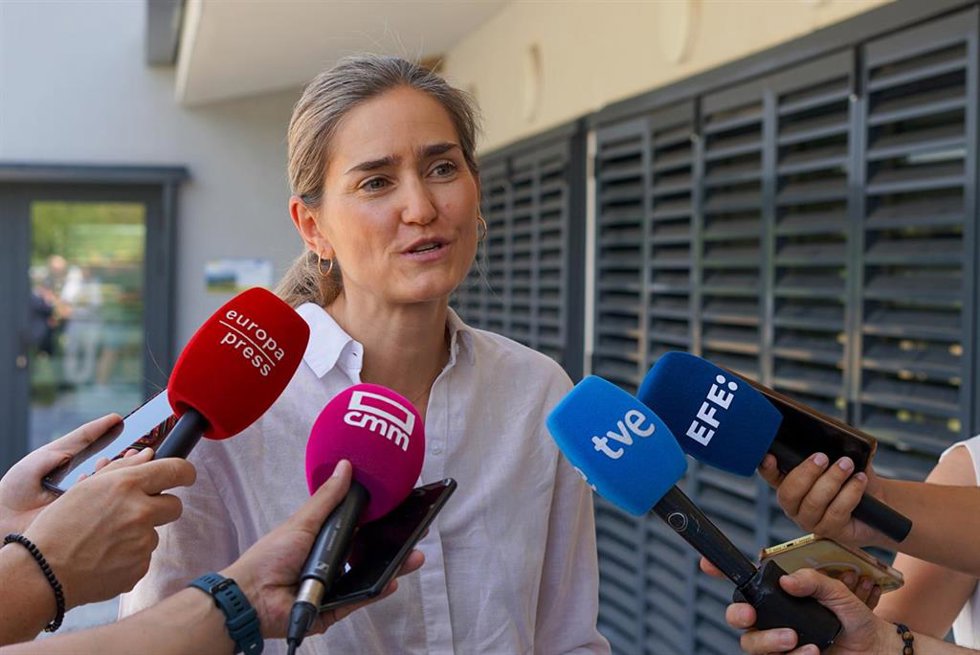 La vicepresidenta tercera y ministra para la Transición Ecológica y el Reto Demográfico, Sara Aagesen, a 19 de junio de 2026, en La Iglesuela del Tiétar, Toledo, Castilla-La Mancha (España). 