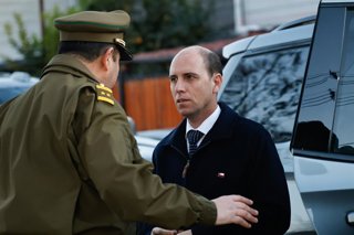Santiago, 23 de junio de 2026.  Ministro de Seguridad Martin Arrau llega al sitio del suceso  Menor de 12 anos fallece tras encerrona sufrida a su familia en sector Catemito en San Bernardo, al ser arrastrado varios kilomentros luego de intentar escapar