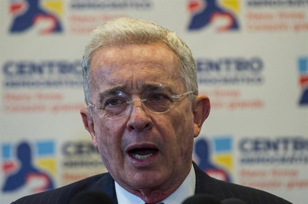 Archivo - El expresidente colombiano y presidente de Centro Democrático, Álvaro Uribe