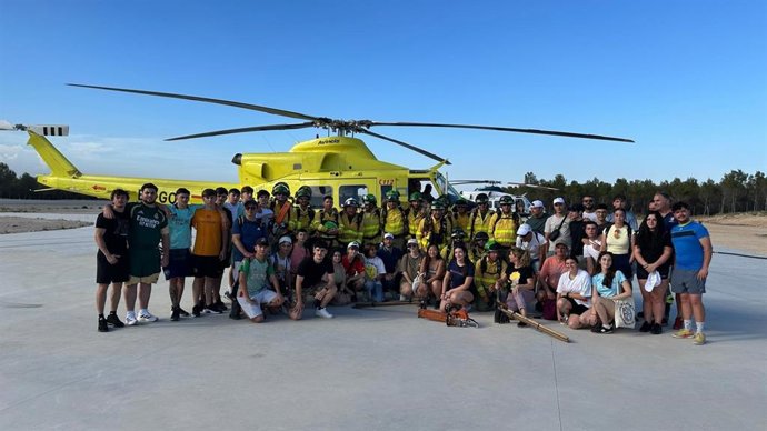 La dirección provincial del Instituto Andaluz de la Juventud (IAJ) en Granada ha organizado su encuentro juvenil anual para corresponsales y grupos juveniles de la provincia
