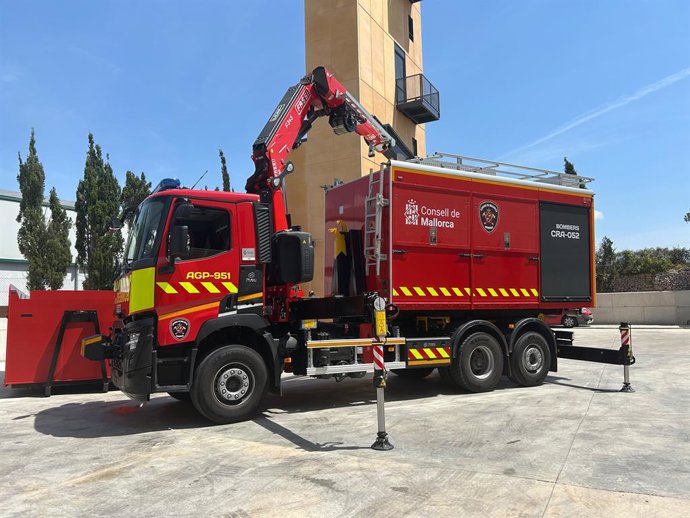 Novo caminhão de bombeiros de Maiorca