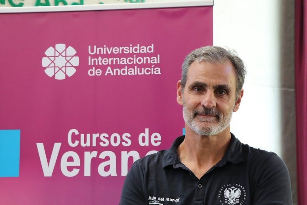 Julio de la Rosa, director del Aula del Mar-Ceimar y coordinador Ceimar de la Universidad de Granada (UGR), ponente del encuentro "Biodiversidad marina andaluza: del aula al litoral" de la UNIA en Málaga.