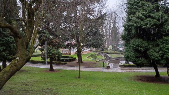 Archivo - Campo de San Francisco, en Oviedo.