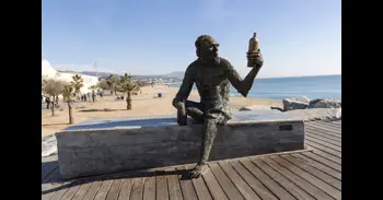 El secreto de la botella más musical de España: Anís del Mono celebra su día grande el 2 de julio