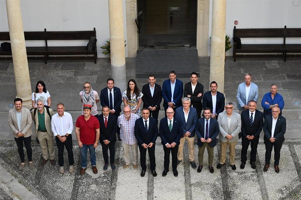 Encuentro de la Mesa pro la reapertura de la línea ferroviaria Guadix-Baza-Lorca a miércoles, 24 de junio.