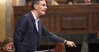 Sánchez se lanza contra Feijóo y dice que con él en Moncloa la corrupción "volvería a brotar con más fuerza"