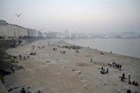 A Coruña celebra el San Juan "más limpio en muchos años", con la mitad de basura en las playas