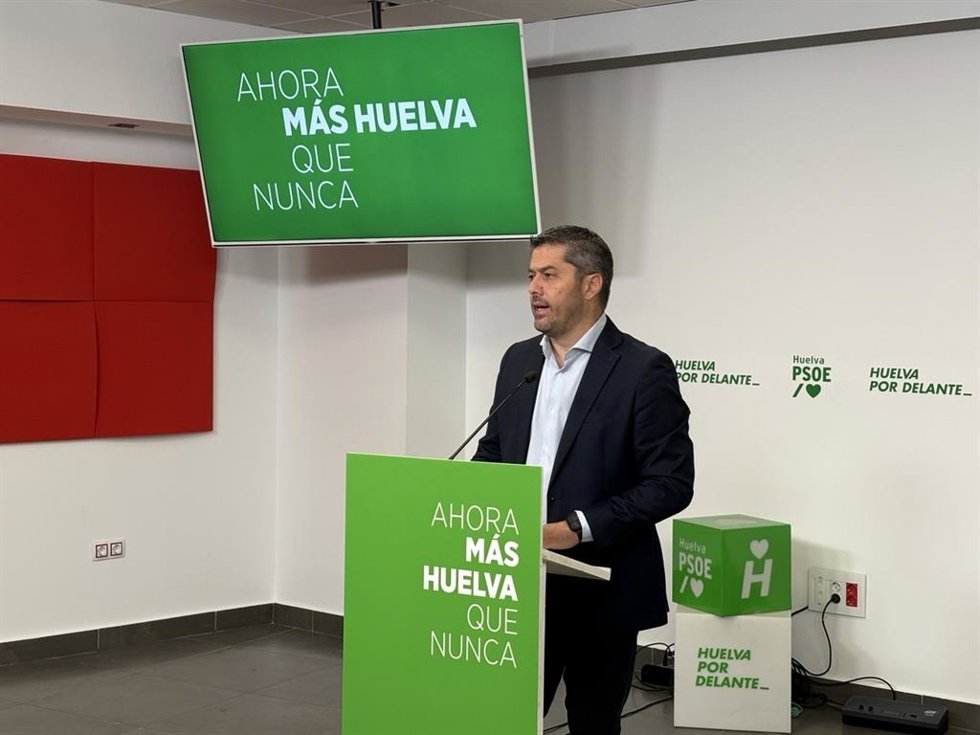 El secretario de Organización del PSOE de Huelva, Francisco Baluffo.