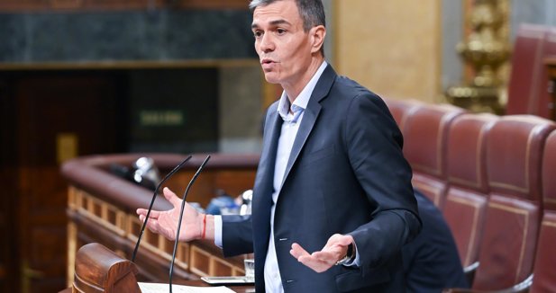 Sánchez entiende que el PNV está "incómodo" pero se desliga de la financiación ilegal y promete cumplir con ellos