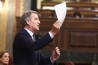 Feijóo denuncia la "obsesión" de Sánchez con Ayuso y le pide no dar lecciones: "No dimite porque no tiene dignidad"