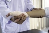 Foto: Expertas afirman que la coordinación entre profesionales permite mejores resultados clínicos al tratar heridas complejas