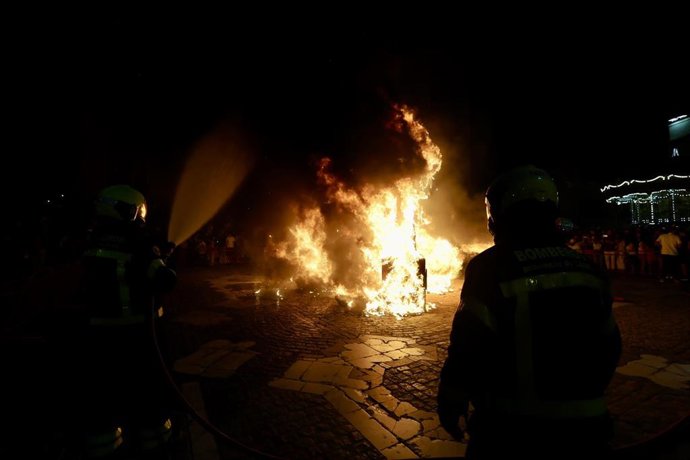 Imágenes de la noche de San Juan. A 24 de junio de 2026 en Cádiz (Andalucía, España). 