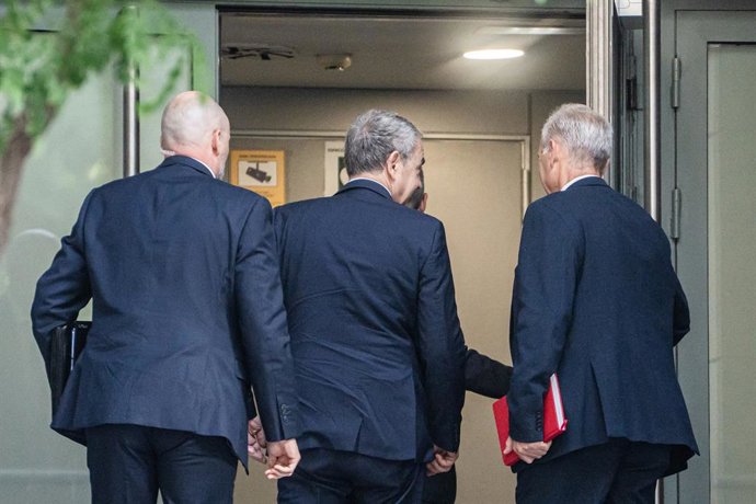 El expresidente del Gobierno José Luis Rodríguez Zapatero a su llegada a la Audiencia Nacional, a 17 de junio de 2026, en Madrid (España). Zapatero declara hoy como investigado ante el juez de la Audiencia Nacional que indaga en presuntas irregularidades 