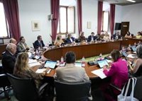 PSOE-A critica falta de "debate" sobre las dependencias de grupos en el Parlamento y Por Andalucía denuncia "maltrato"