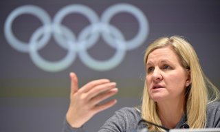 Archivo - FILED - 20 February 2026, Italy, Mailand: Kirsty Coventry, President of the International Olympic Committee (IOC) speaks to media representatives before the conclusion of the Olympic Winter Games Milan Cortina 2026. Photo: Peter Kneffel/dpa