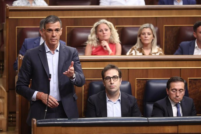 El presidente del Gobierno, Pedro Sánchez, interviene durante una sesión de control al Gobierno, en el Congreso de los Diputados, a 24 de junio de 2026, en Madrid (España). 