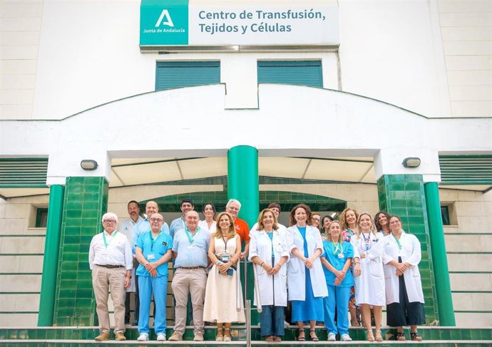 Equipo de donaciones de sangre del Hospital Virgen del Rocío de Sevilla
