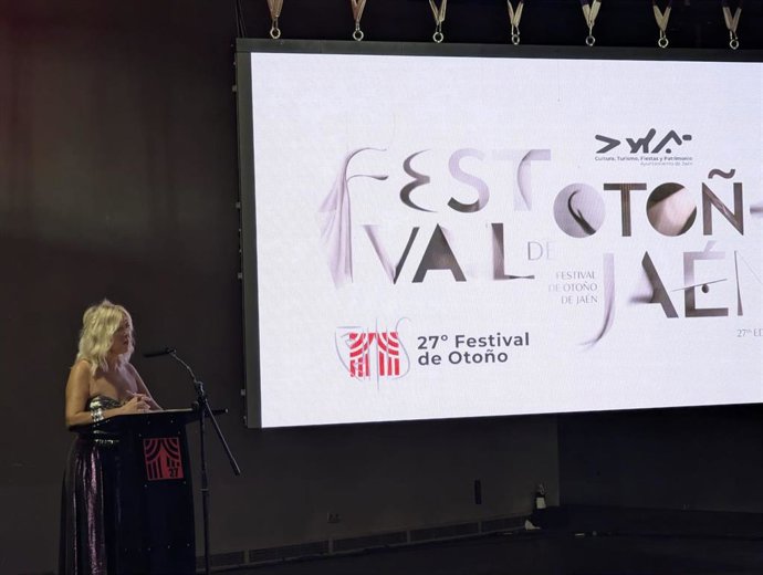 La primera teniente de alcalde y concejala de Cultura y Turismo, María Espejo, durante la presentación de una nueva edición del Festival de Otoño.