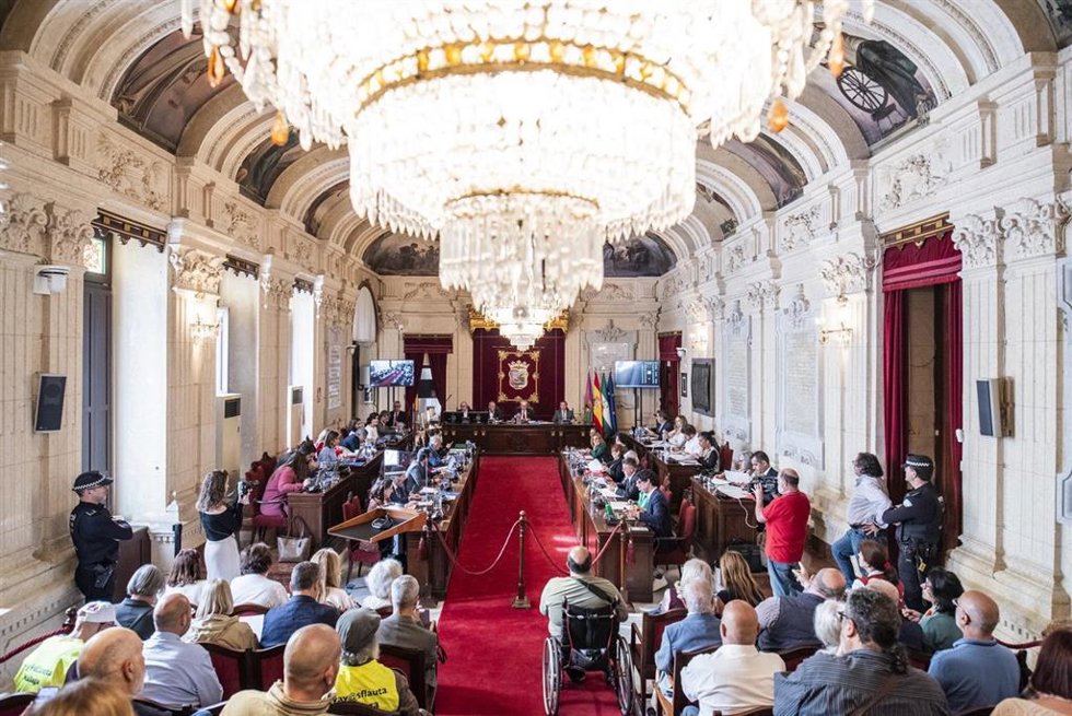 Archivo - Pleno del Ayuntamiento de Málaga