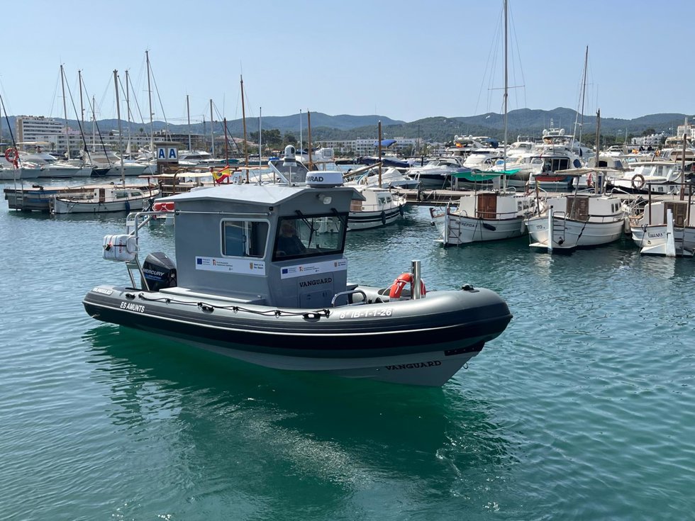 Embarcación para la vigilancia marina