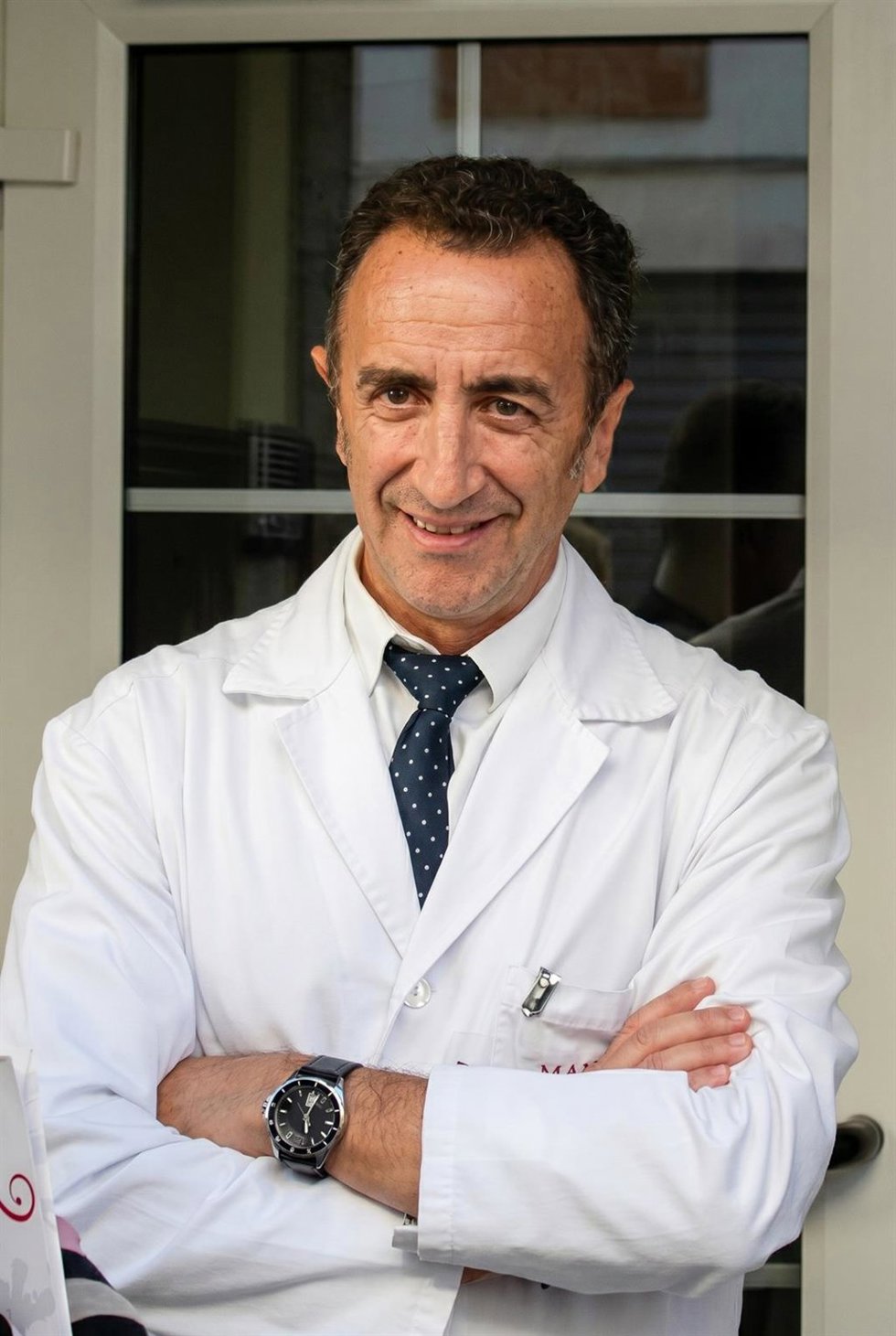 El catedrático de Obstetricia y Ginecología de la Universidad de Granada, Nicolás Mendoza, investigador principal del estudio.
