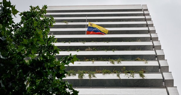La Embajada venezolana y los consulados en España se movilizan para ayudar a localizar a familiares