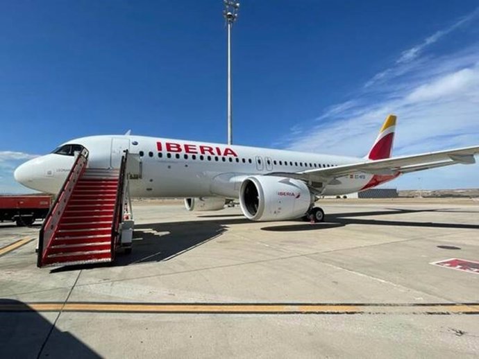 Archivo - Avión de Iberia