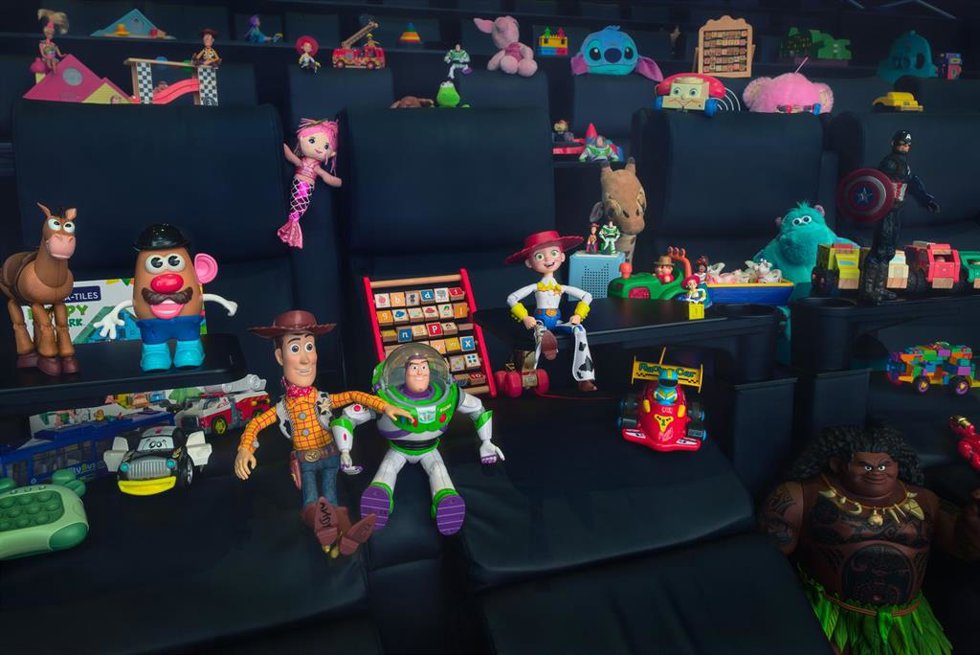 Cinesa Impulsa La Iniciativa Solidaria 'Play Them Forward: Dona Un Juguete Y Regálale Una Segunda Vida' Con La Llegada De La Película 'Toy Story 5' A La Cartelera