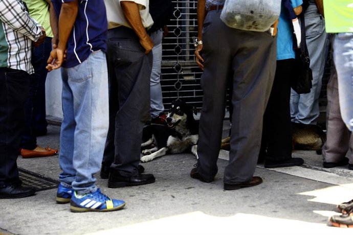 Archivo - Arquivo - Imagem de arquivo de pessoas deslocadas na Venezuela.