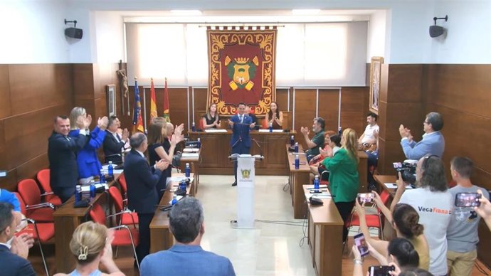 Juan Antonio Franco (c) durante su toma de posesión como alcalde de Callosa de Segura