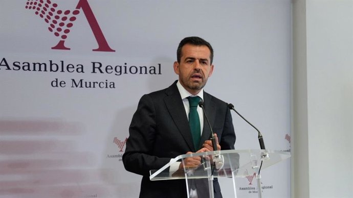 Vox critica que López Miras "no ha asumido responsabilidad alguna por su gestión de Gobierno"