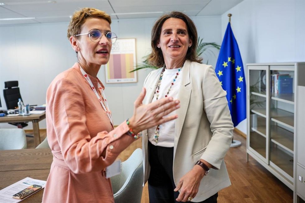 La presidenta Chivite, en una reunión mantenida con Teresa Ribera en mayo del pasado 2025.