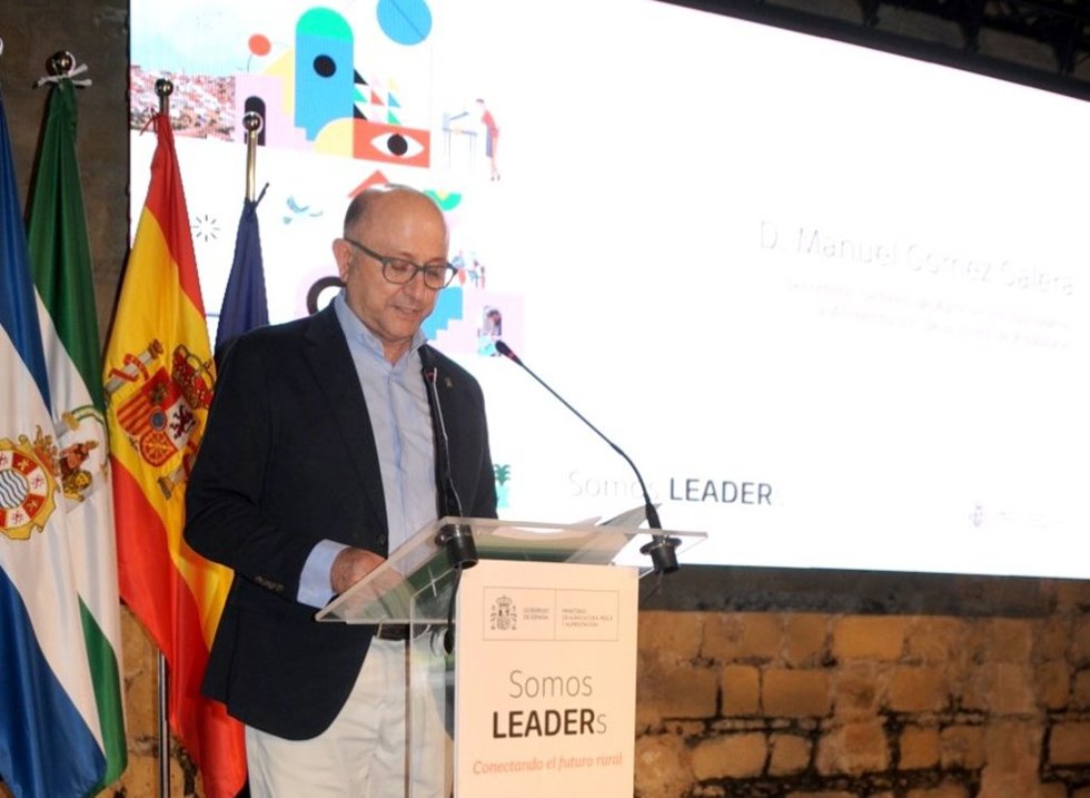 El secretario general de Agricultura, Ganadería y Alimentación de la Junta de Andalucía, Manuel Gómez, interviniendo en el acto 'Somos Leaders. Conectando el futuro rural', celebrado en Jerez de la Frontera (Cädiz)