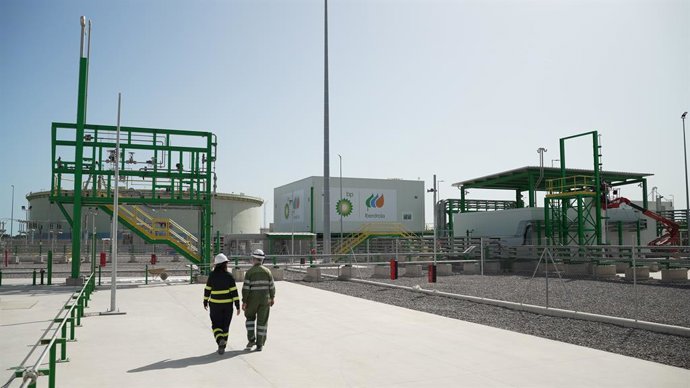 Bp i Iberdrola exploren augmentar producció d'hidrogen verd en refineria de Castelló amb fons europeus