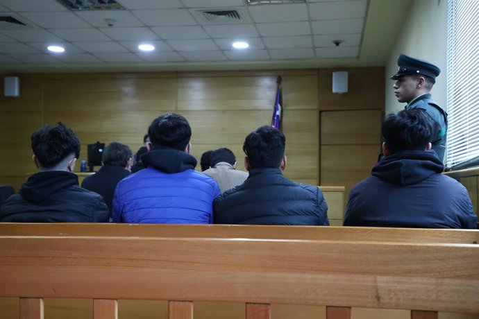 Santiago 24 de junio 2026. ****SRES EDITORES POR ORDEN DEL JUEZ NO SE PUEDE MOSTRAR EL ROSTRO DE MENORES ****** Fiscalia Occidente somete a control de  detencion y formalizacion a implicados en muerte de nino de 12 anos de edad, tras ser arrastrado en