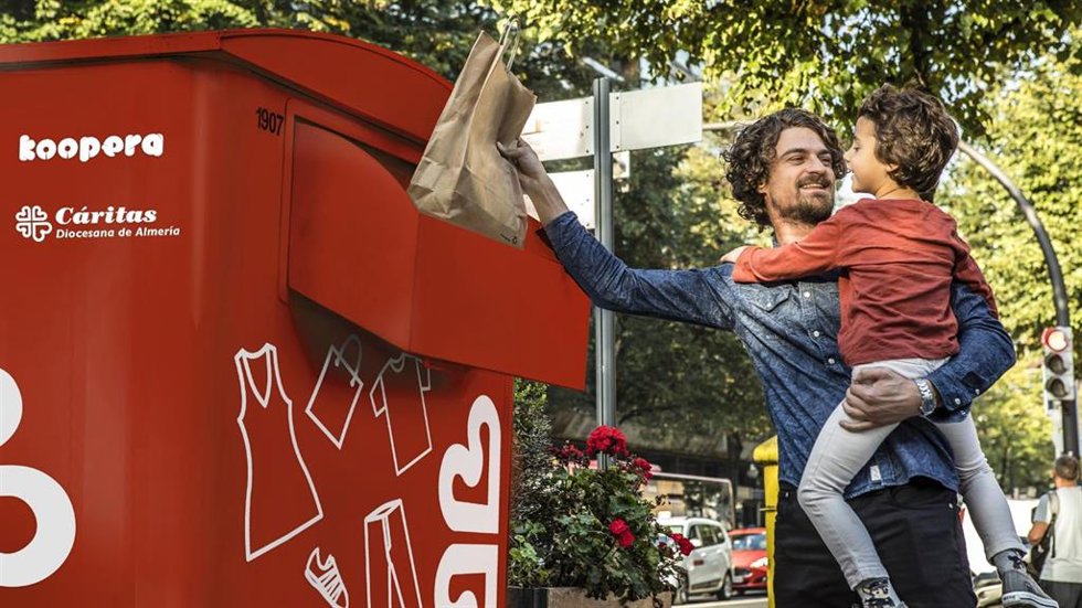 Un contenedor de la red Koopera impulsada por Cáritas.