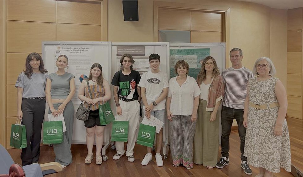 Clausura del programa.