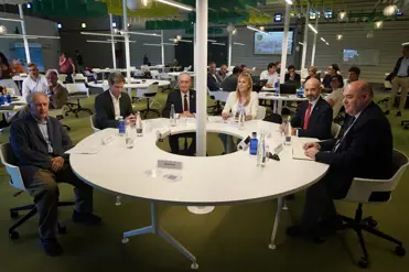 La consejera de Economía, Hacienda, Fondos Europeos y Diálogo Social en funciones, Carolina España; el alcalde de Málaga, Francisco de la Torre; el subdelegado del Gobierno en Málaga, Javier Salas; y el director general de Málaga TechPark, Felipe Romera.