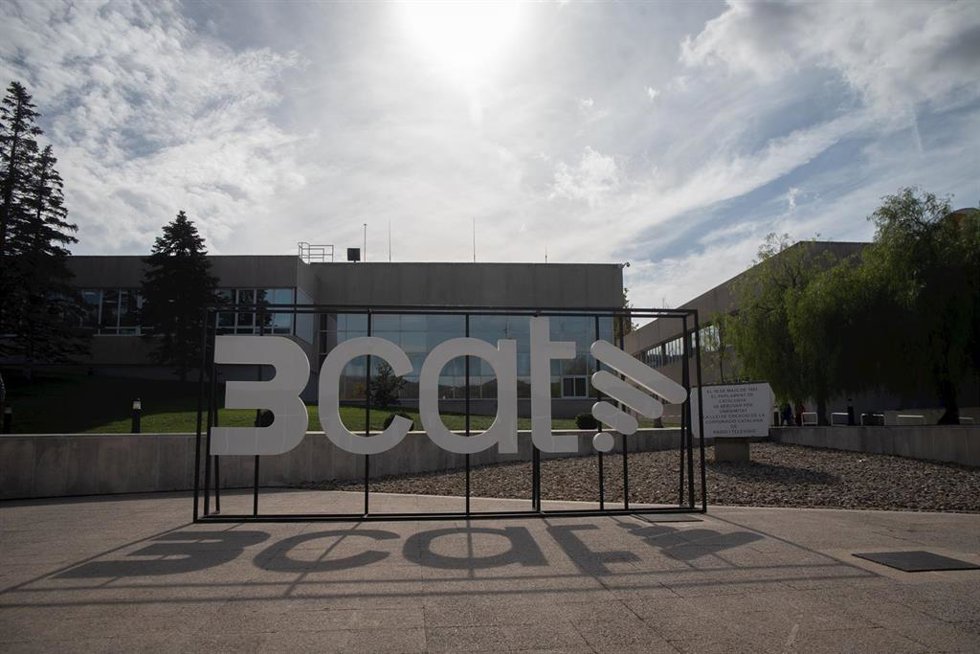 Archivo - Cartel en la sede de 3cat, a 30 de octubre de 2023, en Sant Joan Despí, Barcelona, Catalunya (España). ‘3cat’ es la nueva marca que emplean todos los canales de la Corporación Catalana de Mitjans Audiovisuals (CCMA) con excepción de los contenid