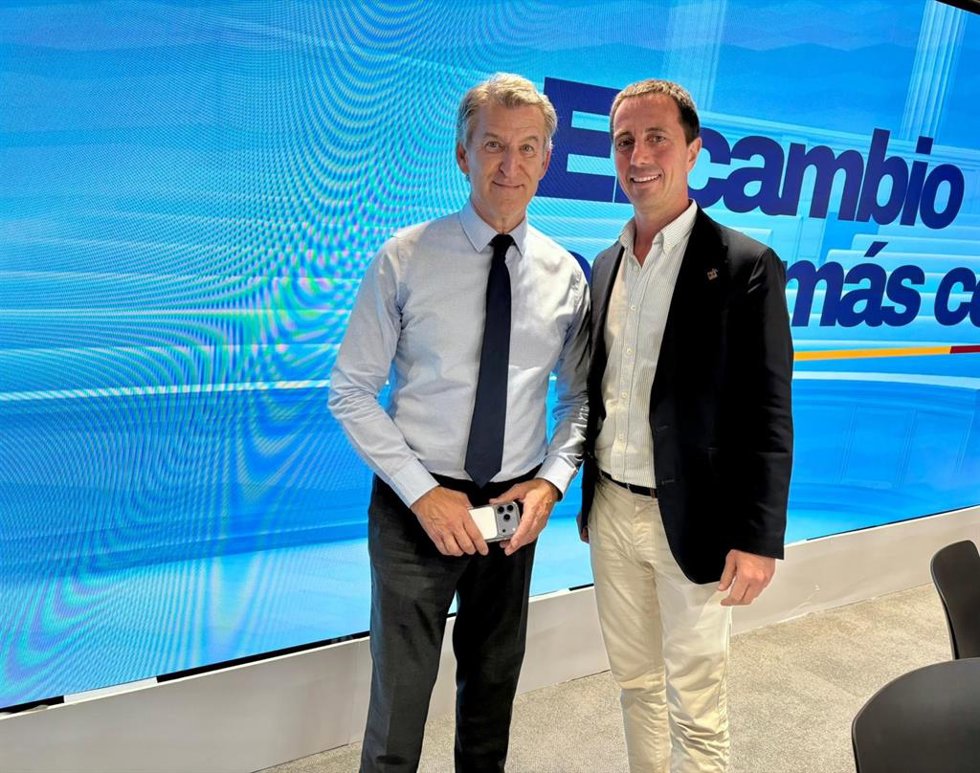 El presidente del PP de Mallorca, Llorenç Galmés, y el presidente del PP, Alberto Núñez Feijóo.