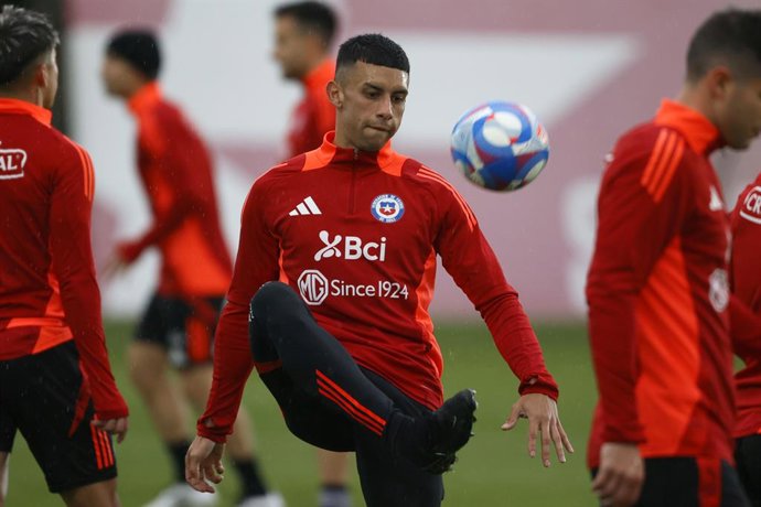 Chile.- Seleccionado olvidado podría fichar en un grande de Argentina