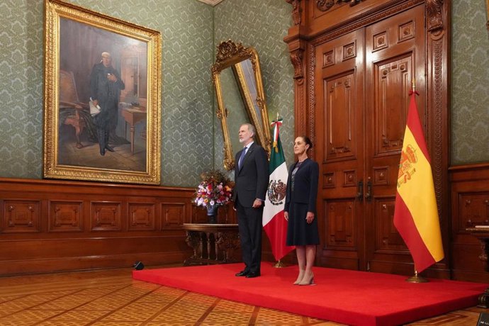 El Rey Felipe VI y la presidenta de México, Claudia Sheinbaum, en el Palacio Nacional de México.